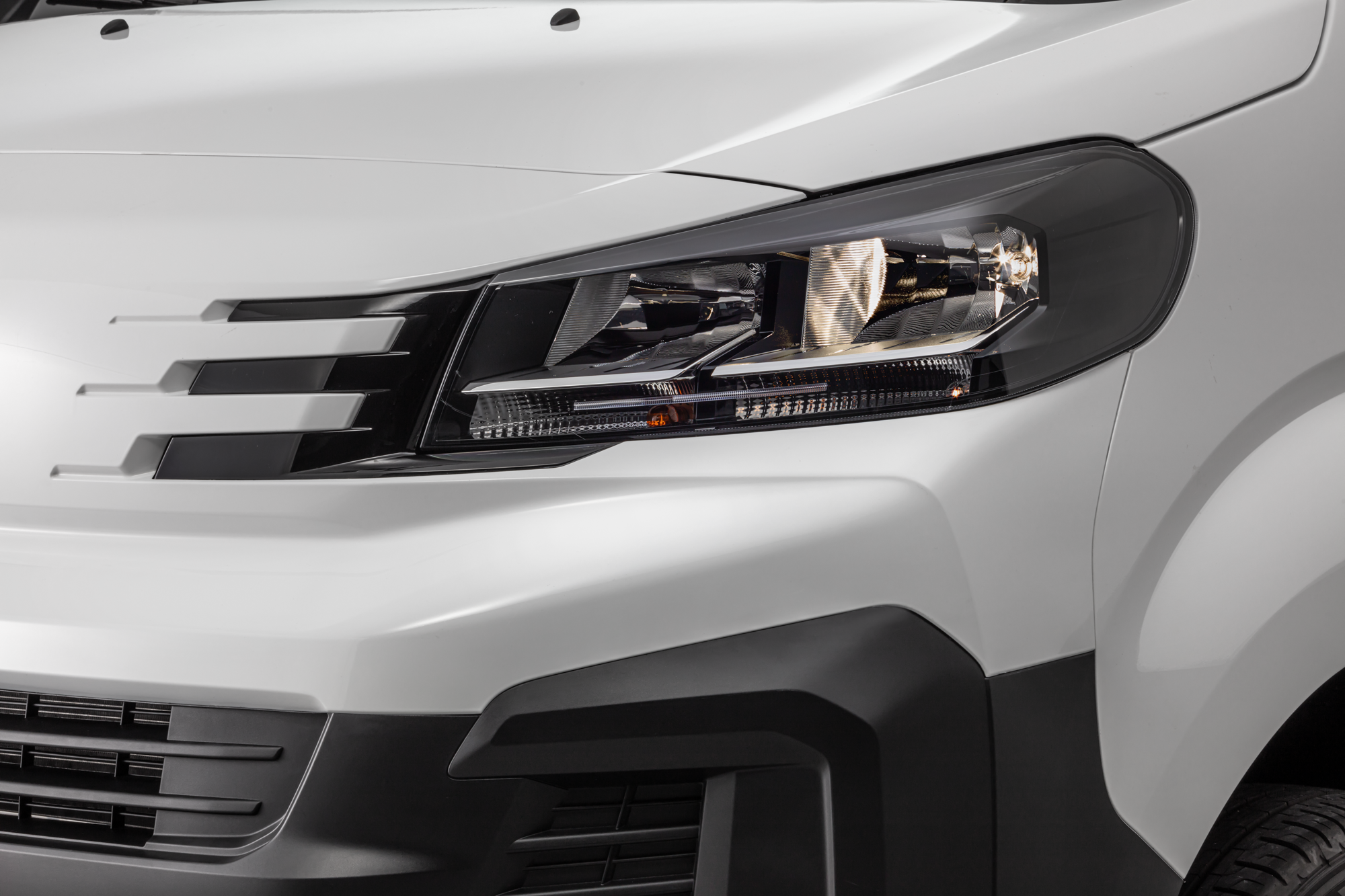 Peugeot_Expert_Cargo_My25_007